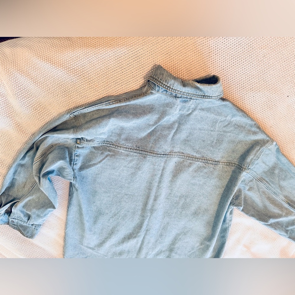 TNR JEANS Denim Shacket Light Blue Jean Jacket Button Down Shirt - Picture 8 of 15
